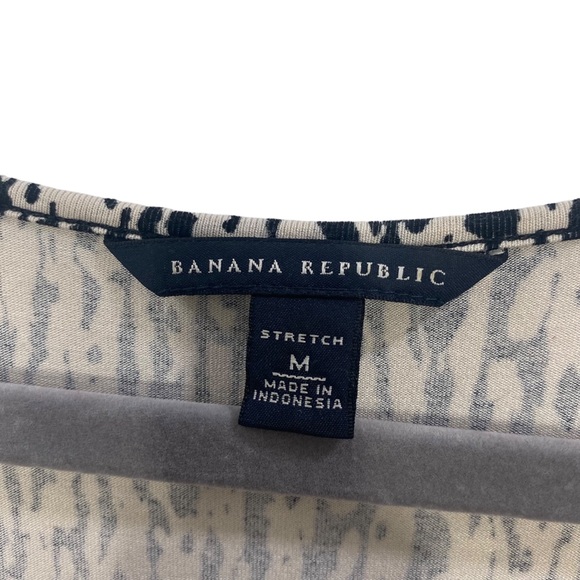 Banana Republic V-neck Wrap Around Dress - Picture 5 of 11